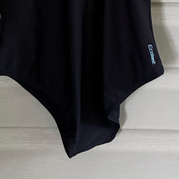 ZOGGS supportive Marley scoopback one piece swimsuit black bathing suit EUC sz L - Picture 13 of 13